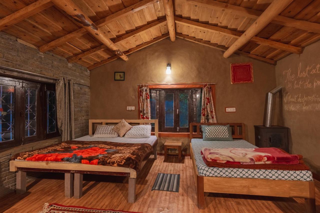 Zenoaks Homestay アルモラ エクステリア 写真