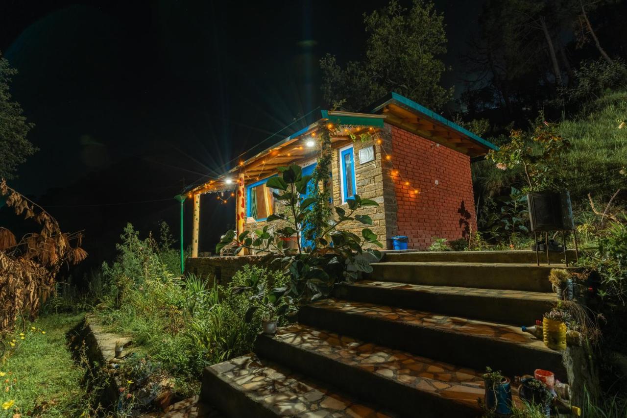 Zenoaks Homestay アルモラ エクステリア 写真