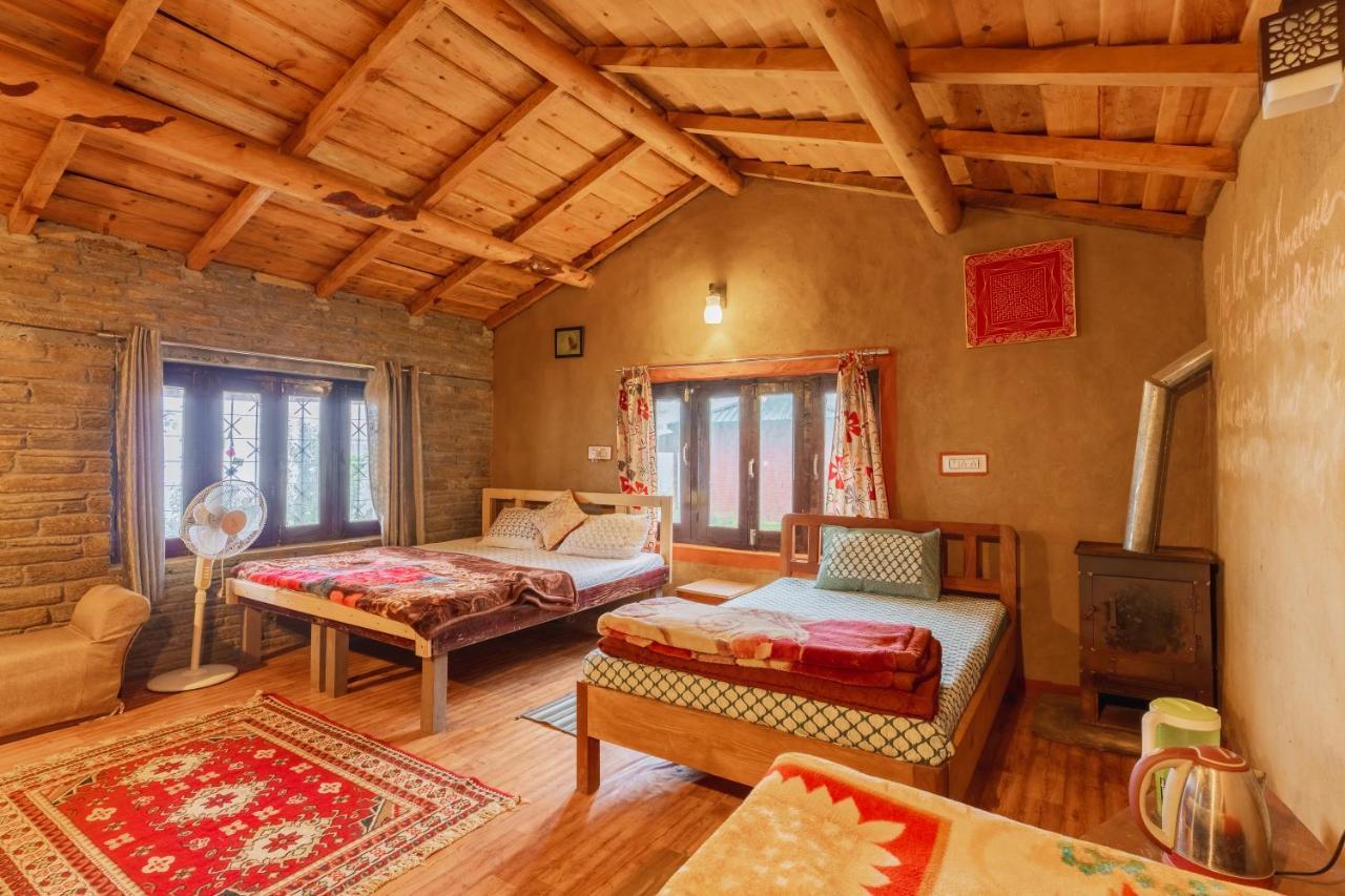 Zenoaks Homestay アルモラ エクステリア 写真