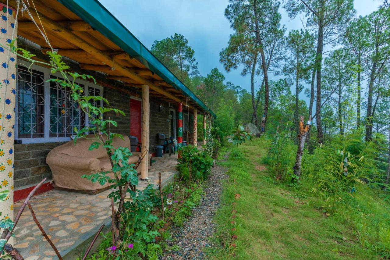 Zenoaks Homestay アルモラ エクステリア 写真