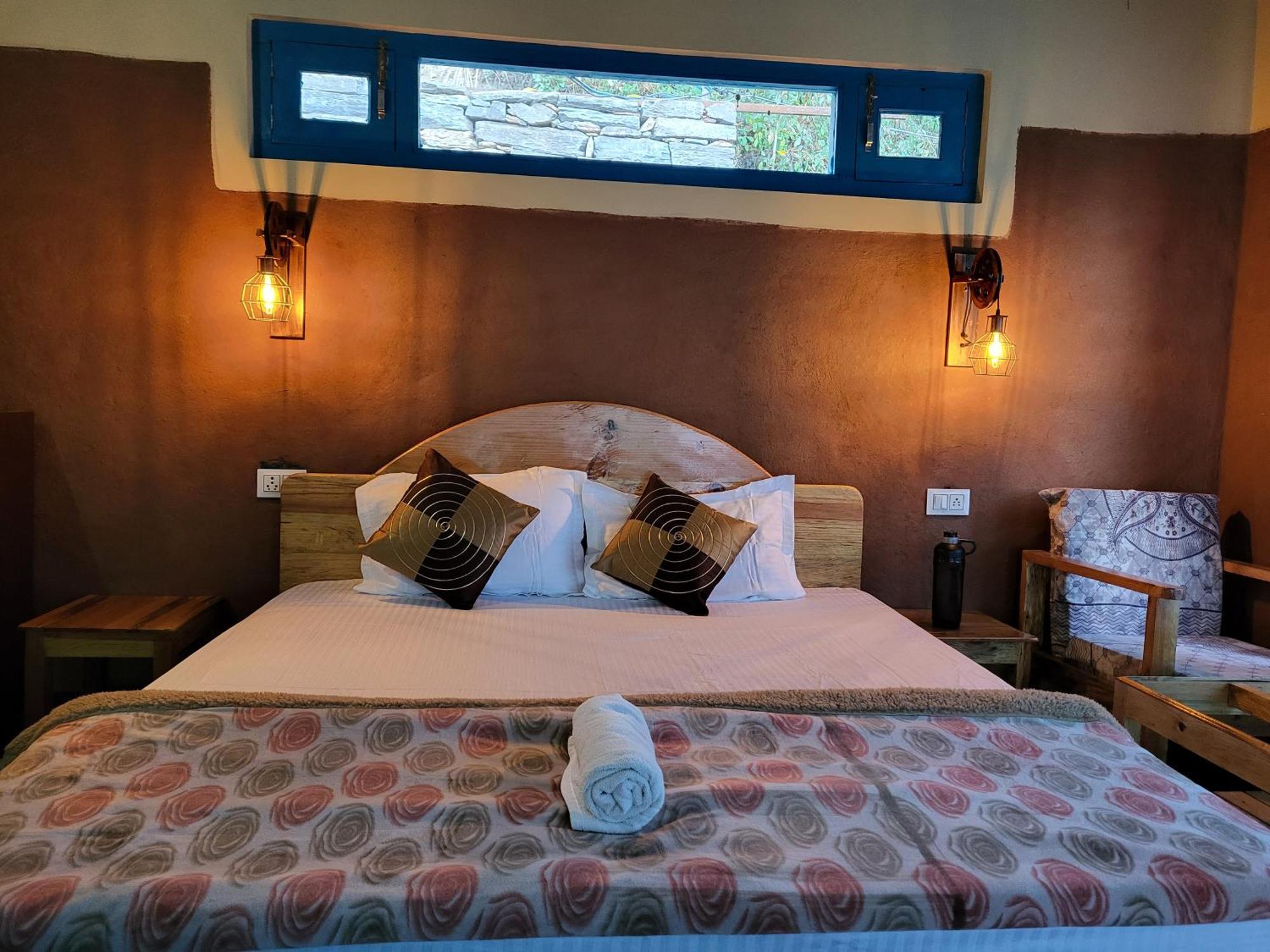 Zenoaks Homestay アルモラ エクステリア 写真