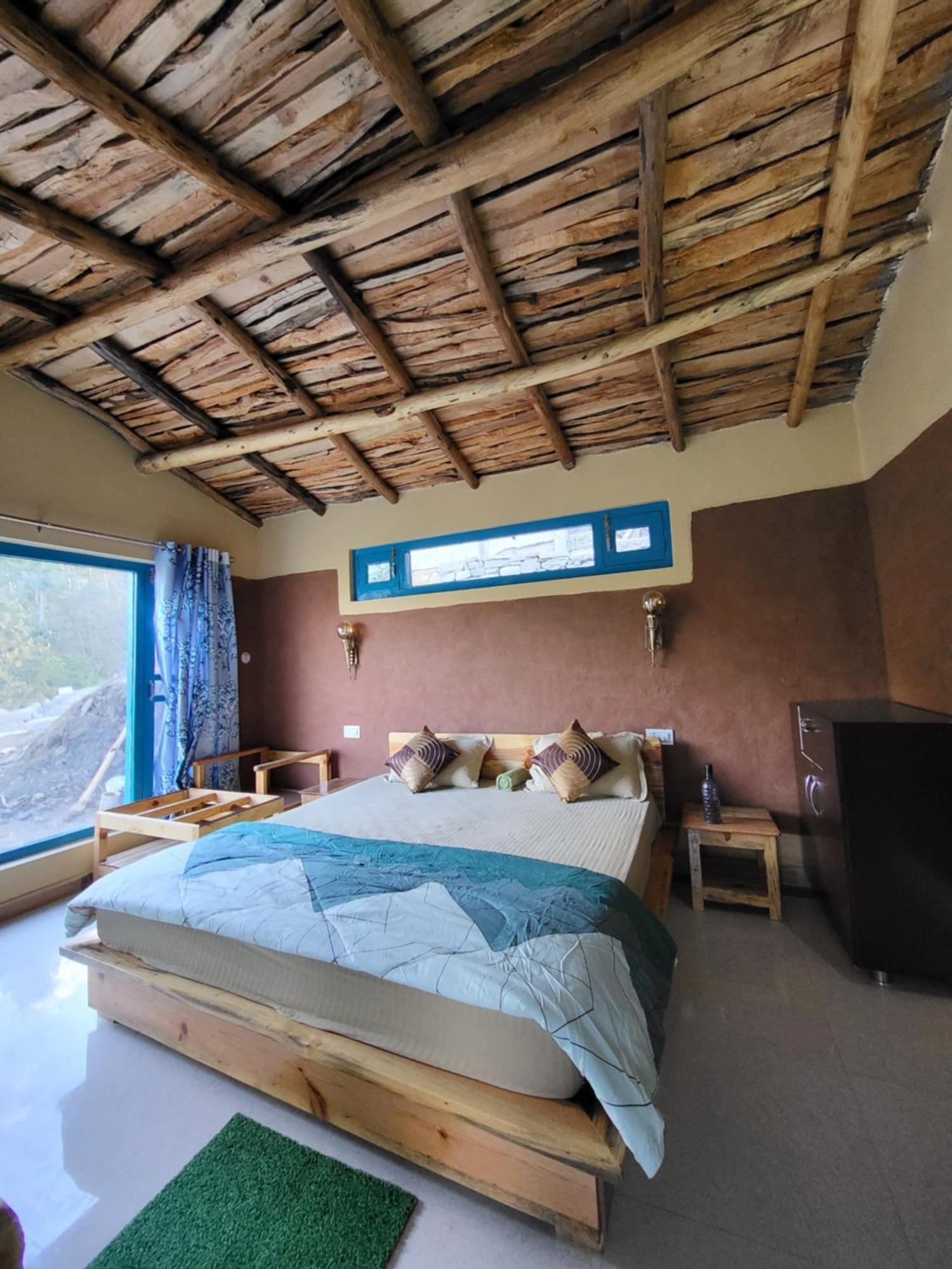 Zenoaks Homestay アルモラ エクステリア 写真