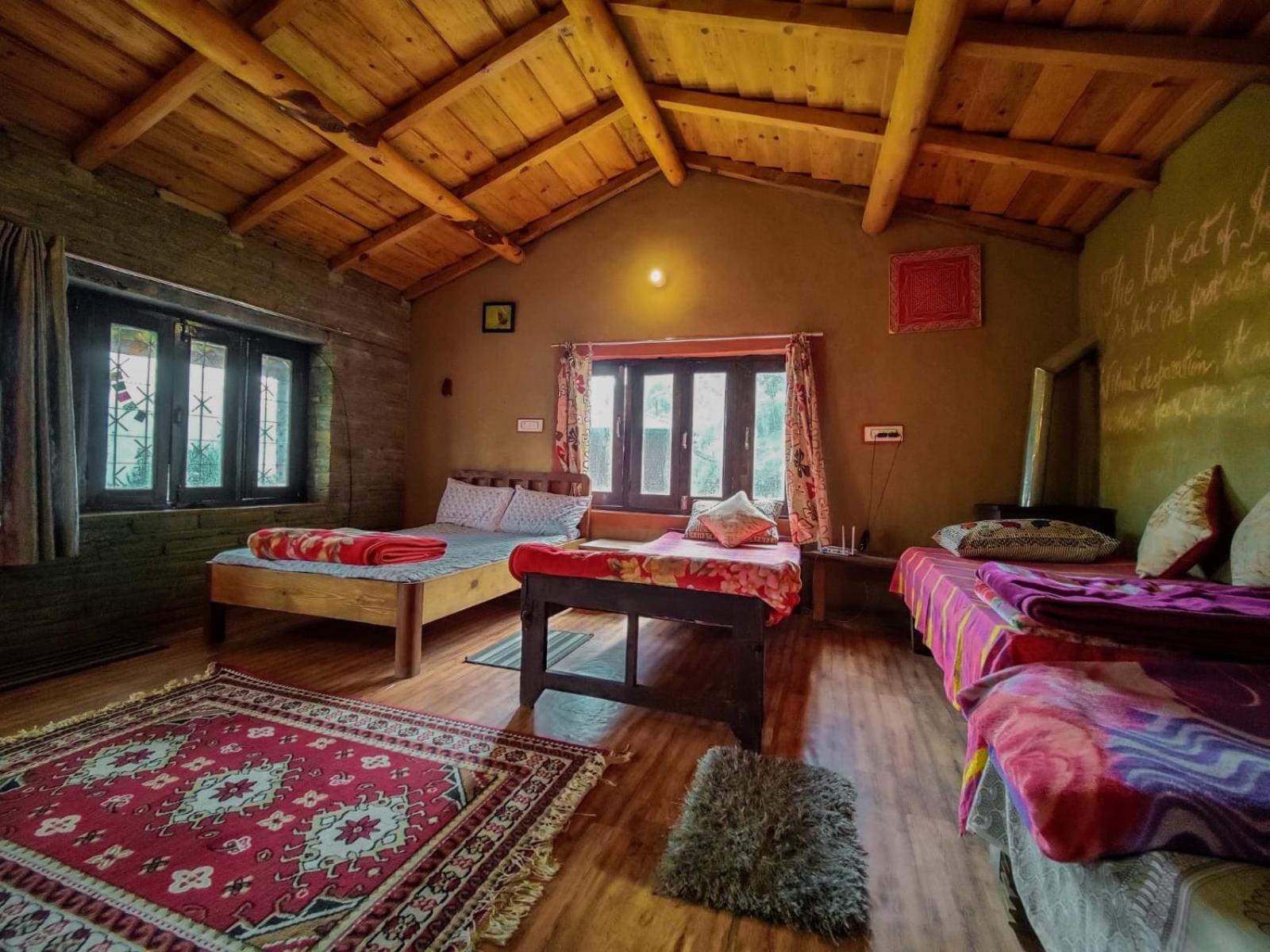 Zenoaks Homestay アルモラ 部屋 写真