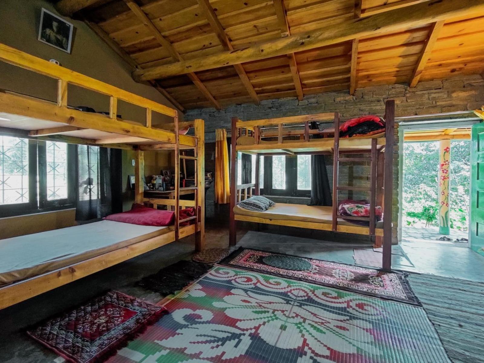Zenoaks Homestay アルモラ 部屋 写真